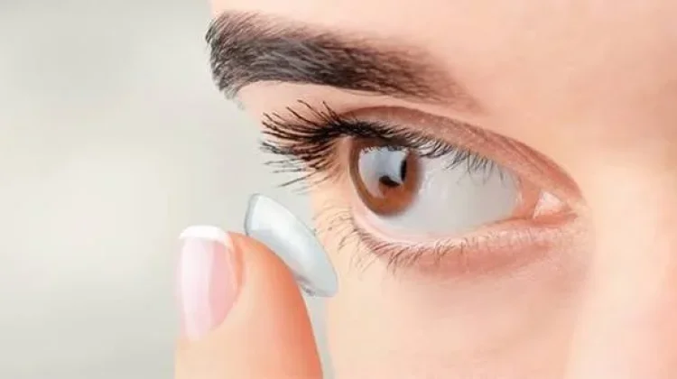 Kapan Waktu yang Tepat Mengganti Softlens
