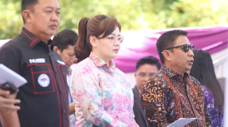 Sendy Hadiri Ibadah Syukur HUT ke-195 Pekabaran Injil dan Pendidikan Kristen GMIM