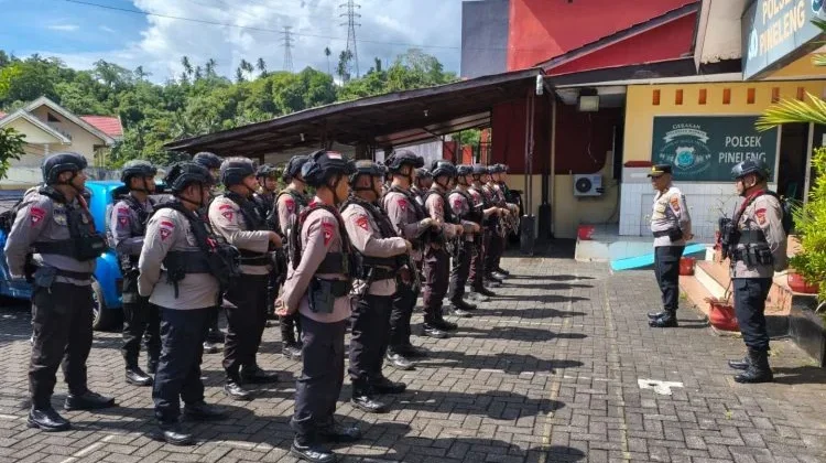 Pilhut Serentak, Kapolsek Pineleng Cek Kesiapan Personel BKO Brimob