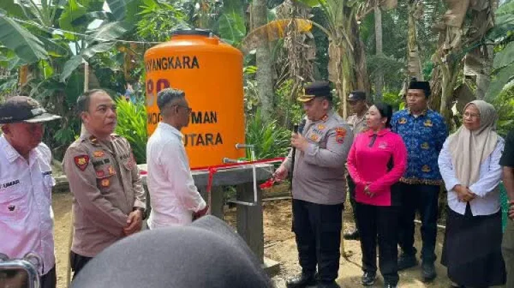 Sambut Hari Bhayangkara ke-80, Polda Sulut Hadirkan Sarana Air Bersih
