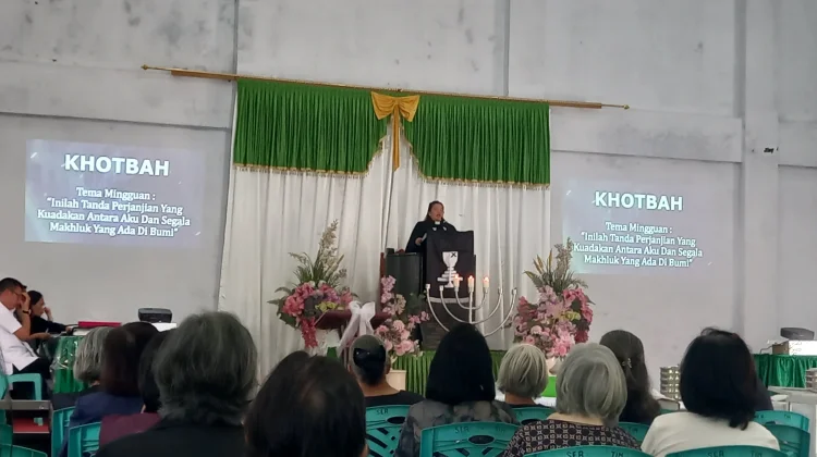Makna Pelangi Jadi Pesan Firman di Jemaat El Bethel Seratan Timur