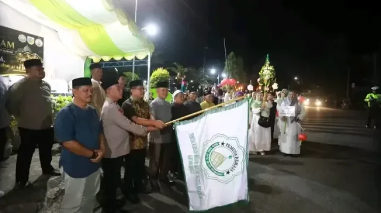Sambut Tahun Baru Islam, Asisten III Pemkot Kotamobagu Lepas Pawai Lampion
