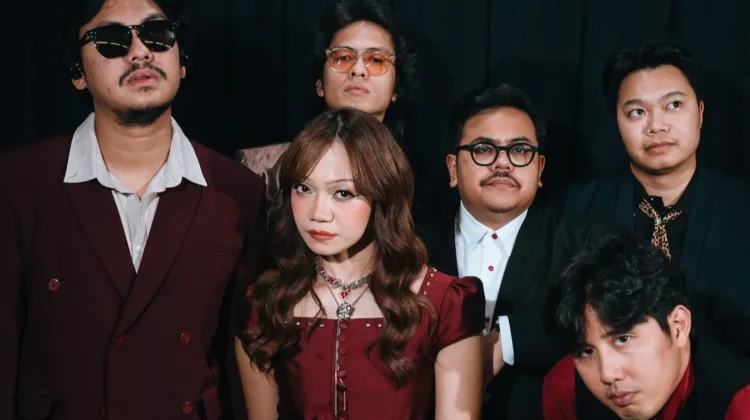 Rumah yang Menjadi Reality Club