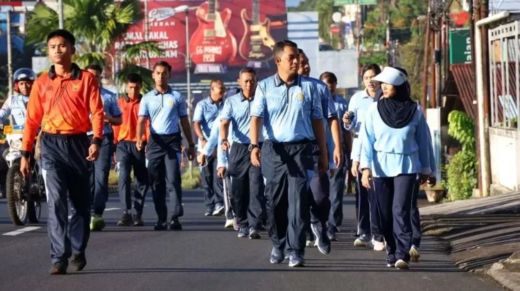 Danlanud Sam Ratulangi Pimpin Jalan Sehat Keluarga Besar Tentara Langit