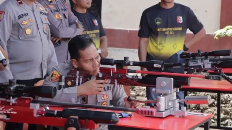 Resmikan Lapangan Tembak Motabi, Kapolres Kotamobagu Buka Lomba Menembak