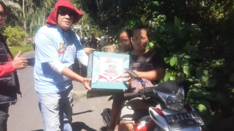 Jurnalis Polda Sulut Bersama Insan Pers Gelar Bakti Sosial untuk Warga Pedesaan
