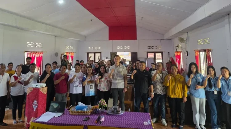 UNSRIT Edukasi Masyarakat Desa Kalinaun lewat PKM "Cerdas di Era Digital"