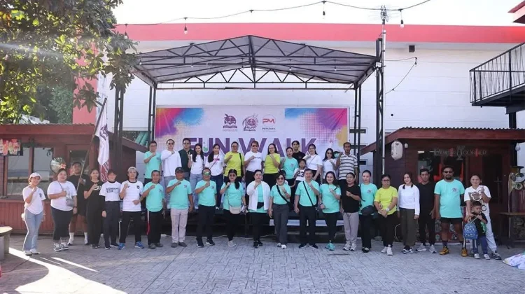 Kegiatan Fun Walk IAKN Manado Sambut Dies Natalies ke-19 Berlangsung Meriah