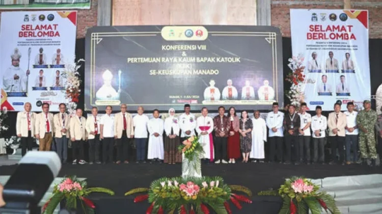 Bupati Oskar Manoppo Buka Konferensi VIII KBK Keuskupan Manado