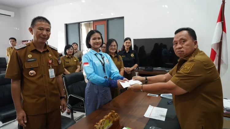 Siswi SMAN 1 Tondano Calon Paskibraka Nasional, Robby Dondokambey Beri Motivasi