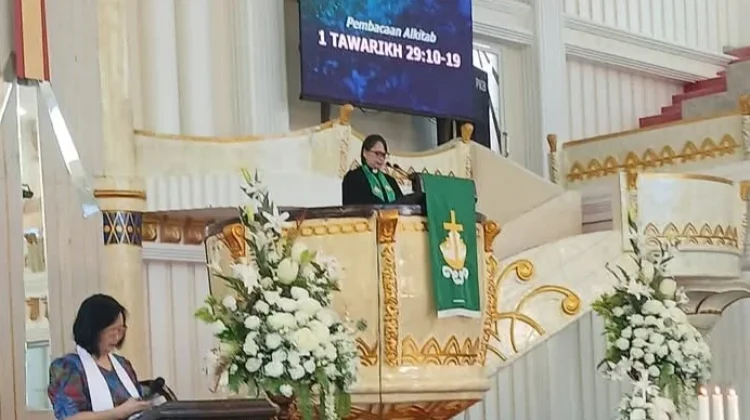 Jemaat GMIM Sario Kotabaru Diajak Menyadari Segala Berkat Berasal dari Tuhan