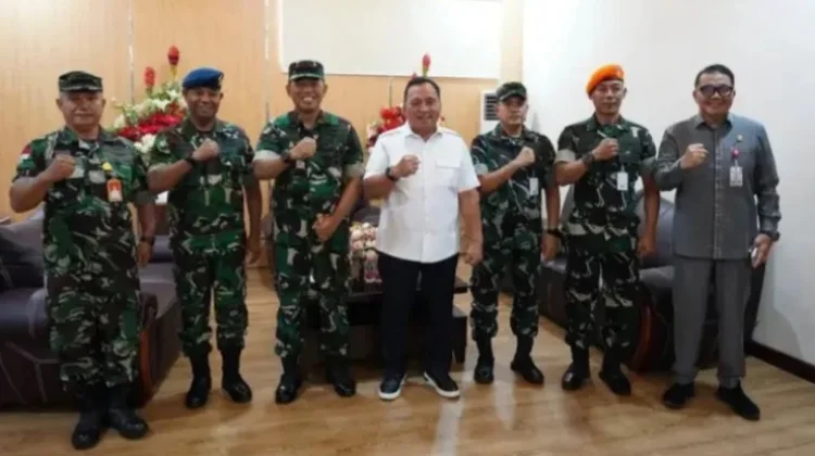 Bupati Robby Terima Kunjungan Kehormatan Danlanud Sam Ratulangi