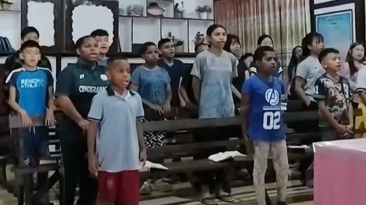 Sukacita Melayani, PHRG Zaitun Noongan Kunjungi Panti Asuhan Dorkas Tondano