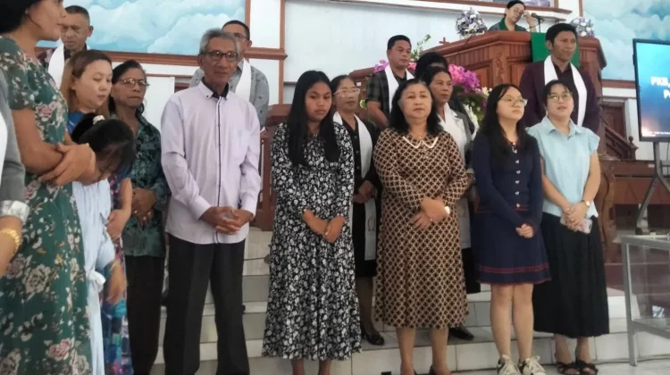 Pelayanan Ibadah Minggu Jemaat GMIM Imanuel Klabat