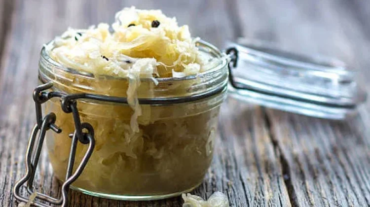 Sauerkraut, Kol Fermentasi Kaya Probiotik untuk Kesehatan