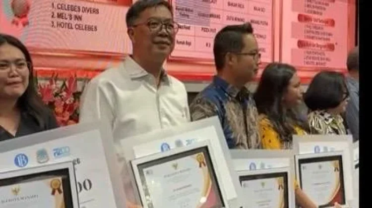 Perumda Pasar Manado Raih Penghargaan Terbaik II PBJT Jasa Parkir