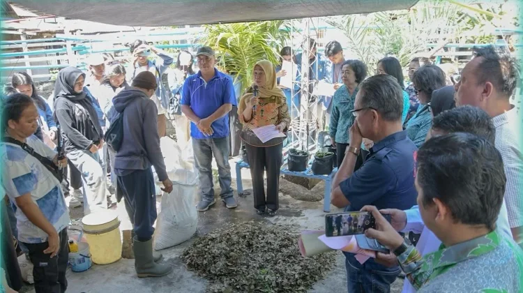 TP PKK Bitung Lanjutkan Pelatihan Kompos di Girian