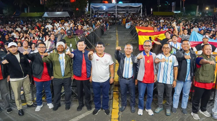 Pangdam XIII/Merdeka dan Forkopimda Sulut Nobar Final Piala Dunia di Megamas