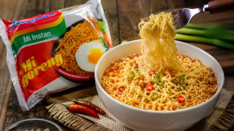 Mie Instan: Praktis, Lezat, tapi Perlu Bijak Mengonsumsinya