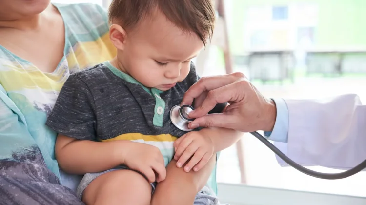 Waspada Penyakit Jantung Bawaan Anak, Cek Tanda-Tanda Khas Ini