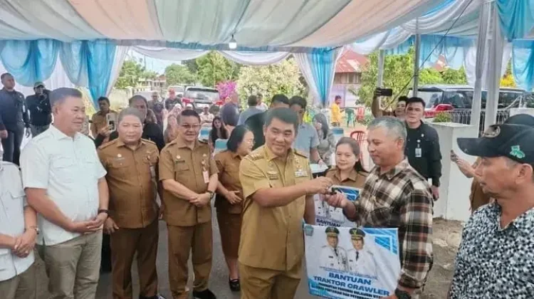 Gubernur Yulius Dorong Swasembada Pangan Sulut lewat Bantuan Alsintan di Kakas