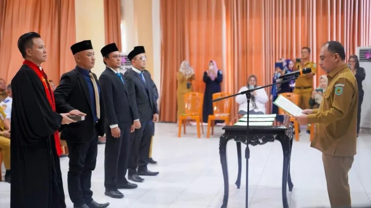 Bupati Yusra Alhabsyi Lantik Direksi Dua BUMD Bolaang Mongondow