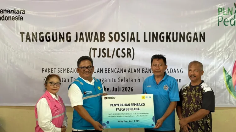 GM PLN UID Suluttenggo Salurkan 215 Bantuan Paket Sembako untuk Bencana Sangihe