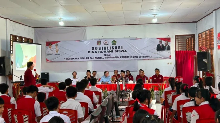 FKUB Minahasa Bekali Siswa Literasi Digital dan Bina Rohani