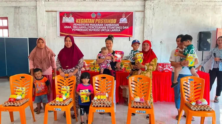 Penyaluran PMT, Pemdes Klabat Sasar Anak Usia 0-4 Tahun