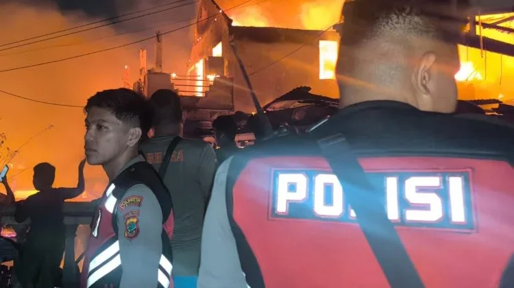 Respon Cepat 112/110, Polisi Evakuasi Warga di Pakowa