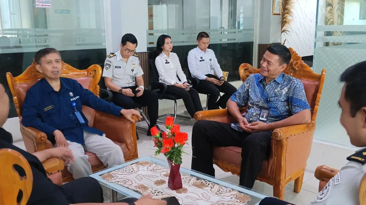 Seksi Tikkim Kanim Manado Lakukan Media Visit ke Kantor LPP RRI Manado