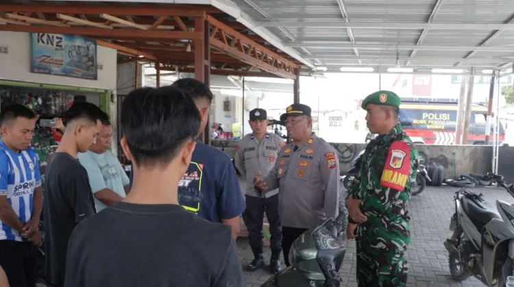Polsek Lolayan dan Koramil Imbau Warga Tingkatkan Kewaspadaan saat Musim Kemarau