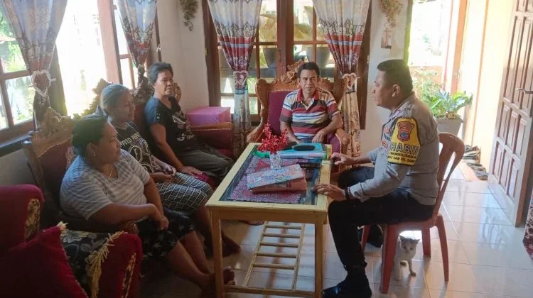 Sambangi Warga, Bhabinkamtibmas Polresta Manado Edukasi Pencegahan Karhutla