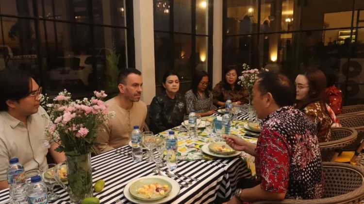 Senduk Bahas Kerja Sama Panas Bumi dan Sister City dengan Wakil Dubes Selandia Baru