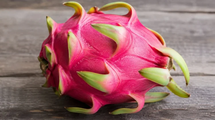 Buah Naga: Buah Segar yang Kaya Manfaat
