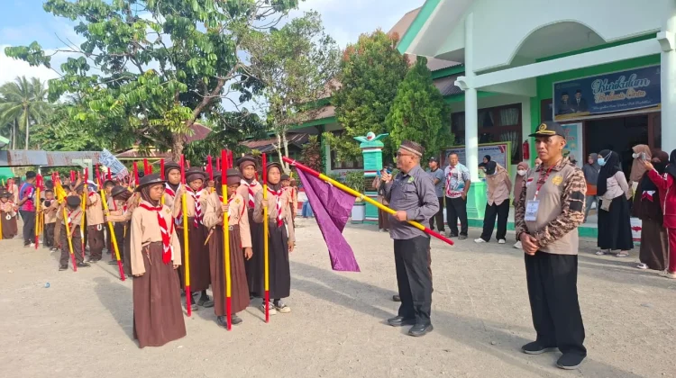 Kemenag Bolsel Gelar Gema Madrasah Pramuka Angkatan I di MIN 1 Bolsel