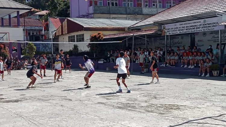 SMKS Kristen 2 Tomohon Semarakkan HUT RI ke-81 dengan Lomba dan Olahraga
