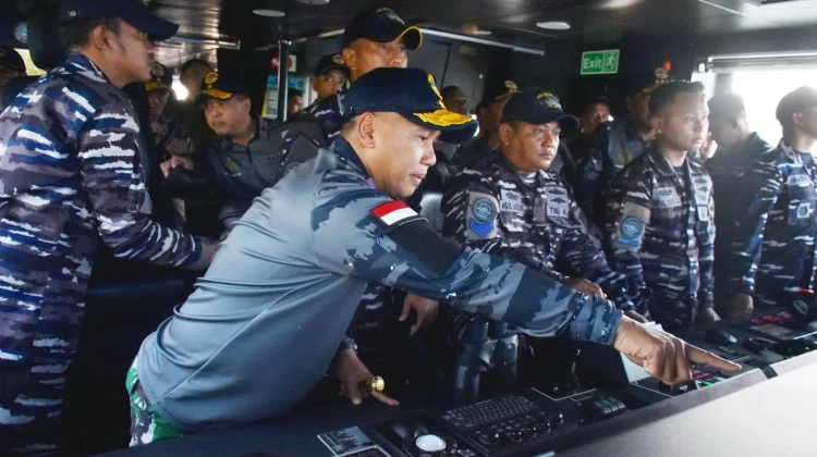 HUT Kodaeral ke 1, Pangdam XIII/Merdeka Hadiri Joy Sailing dan Bakti Sosial