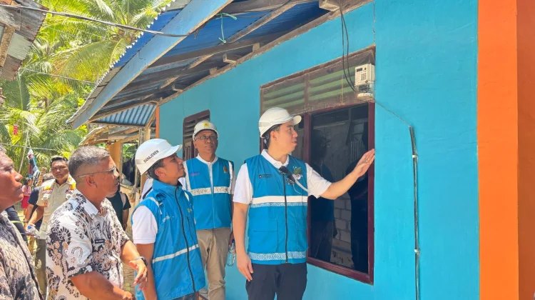 Wujudkan Pemerataan Energi di Daerah 3T, PLN Resmikan Layanan Listrik 24 Jam