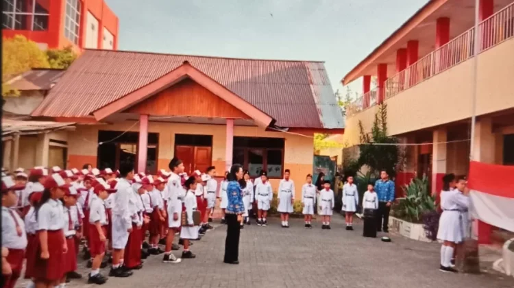 Memaknai HUT RI ke-81, SDN 17 Manado Pahlawan Cilik isi Kemerdekaan dengan Belajar