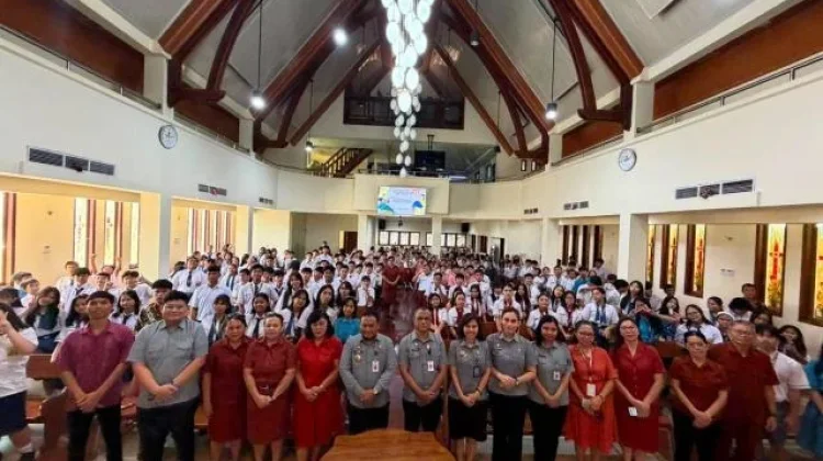 Kemenkum Sulut Tanamkan Kesadaran Hukum sejak Dini di SD dan SMP Advent Tikala
