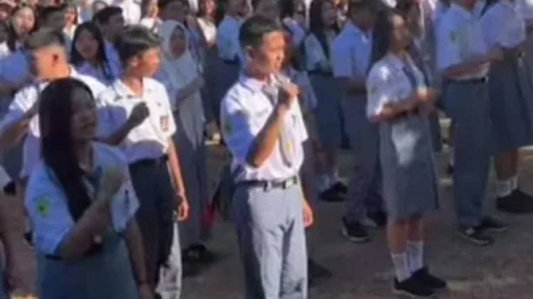 Kuatkan Disiplin dan Semangat, SMKN PP Kalasey Gelar Apel Pagi Siswa
