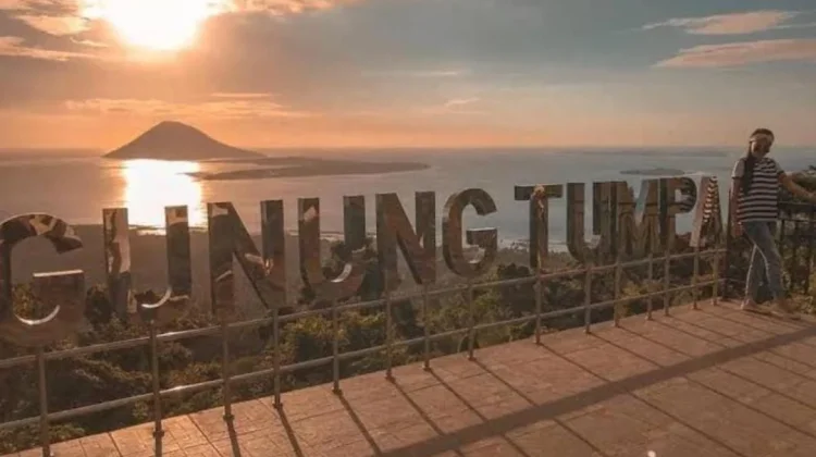 Gunung Tumpa: ketika Gunung Bertemu Laut