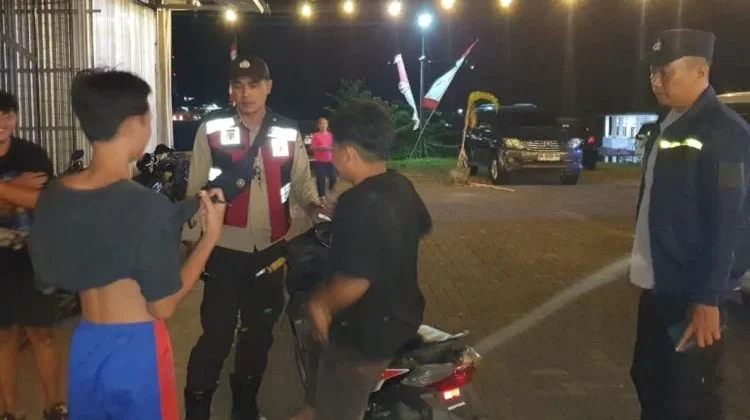 Polsek Pineleng Gelar Sibulan di Sejumlah Wilayah, Pastikan Kamtibmas Terjaga