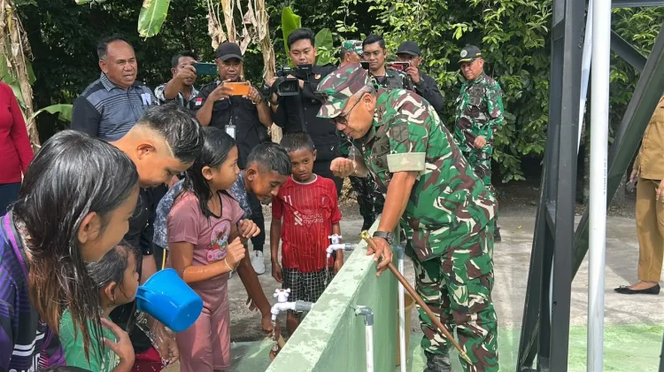 Pangdam Merdeka Tinjau Pembangunan Jembatan Merah Putih dan Air Bersih di Talaud