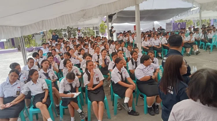 Job Fair SMKS Kristen 2 Tomohon Dipantau Langsung Kabid SMK Dikda Sulut