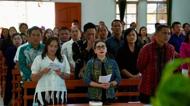 Wabup Vanda Hadiri Pengucapan Syukur KGPM Eben Haezer Pinabetengan