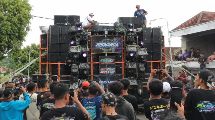 Sound Horeg: Hiburan, Budaya, dan Polemik Kebisingan