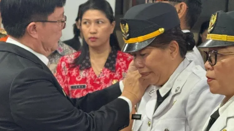 Pemkab Minut Gelar Roling, Susana Kaunang Jabat Camat Liksel