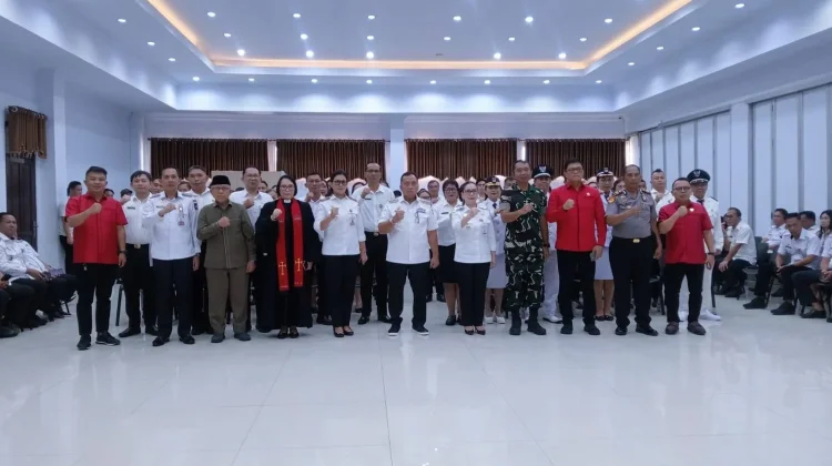 Dandim 1302/Minahasa Hadiri Pelantikan Pejabat Pemkab Minahasa